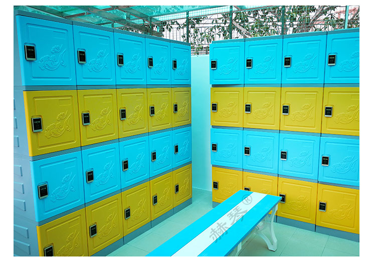 四層塑料更衣柜儲物柜案例實拍二