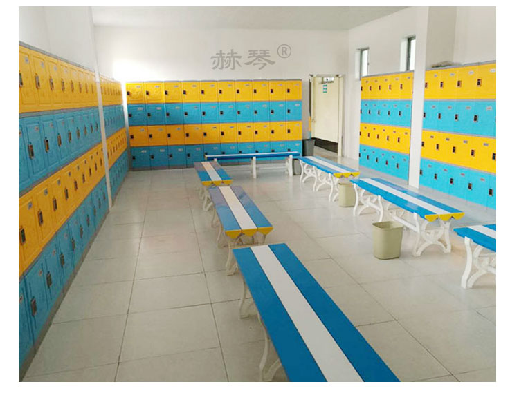 四層塑料更衣柜儲物柜案例實拍三